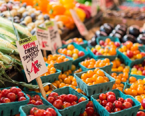 Vegtables at a farmers market